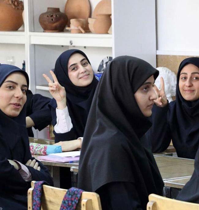 زهره نعیمی کیست؟ | بیوگرافی کامل زهره نعیمی بازیگر زیبای سینمای ایران
