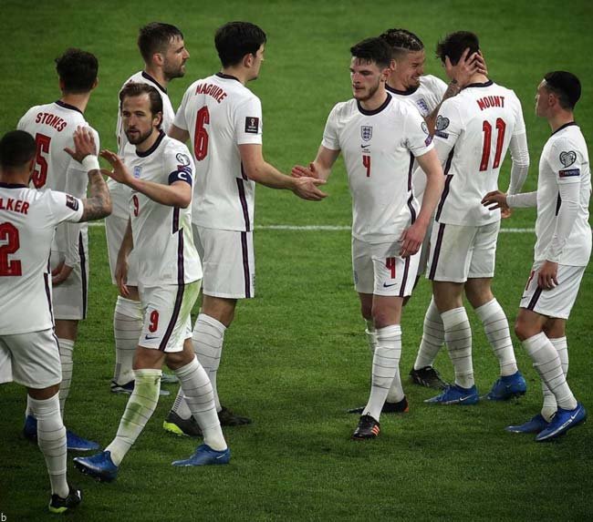 فرم پیش بینی بازی ملی انگلیس و لهستان مقدماتی جام جهانی 2022