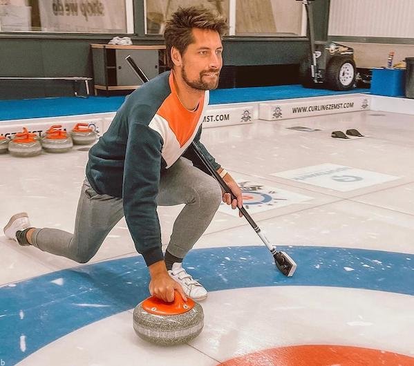 نحوه شرط بندی ورزش جدید کرلینگ Curling + ترفند و معرفی سایت معتبر با بونوس 100٪