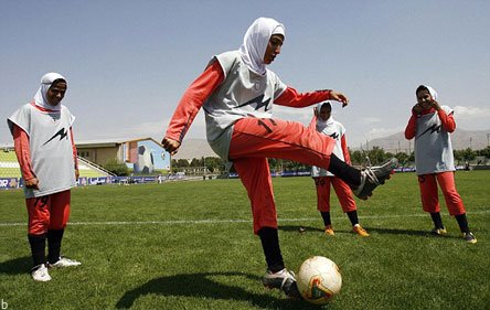 پیداشدن زنان دوجنسه ترنس در فوتبال بانوان ایران (+عکس)