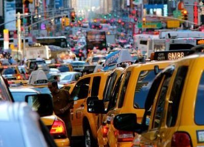 ترافیک سنگین بخاطر سکس زن و شوهری در ماشین (+عکس)
